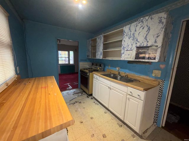 4841 Bowser Avenue, Fort Wayne, IN 46806