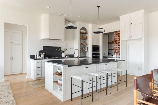 3340 Sardinia Court, Edmond, OK 73034