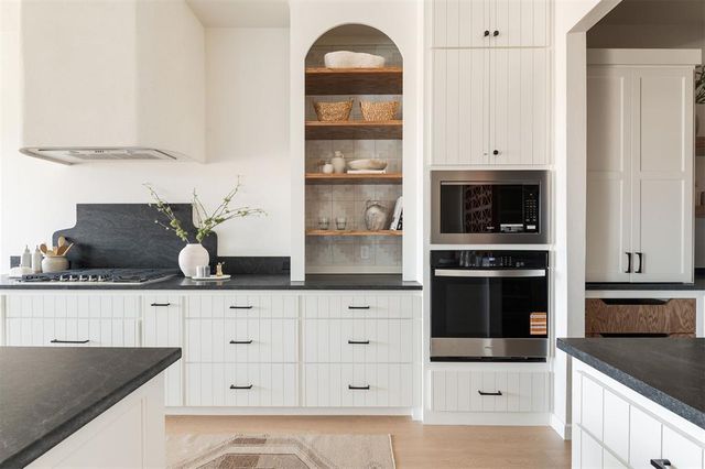 3340 Sardinia Court, Edmond, OK 73034