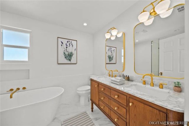 1848 Middleton, Los Angeles, CA 90062