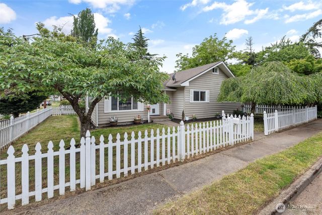 316 E Plum Street, Centralia, WA 98531