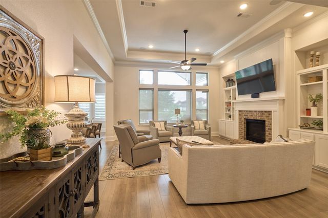 10090 S Goshawk Trail, Conroe, TX 77385