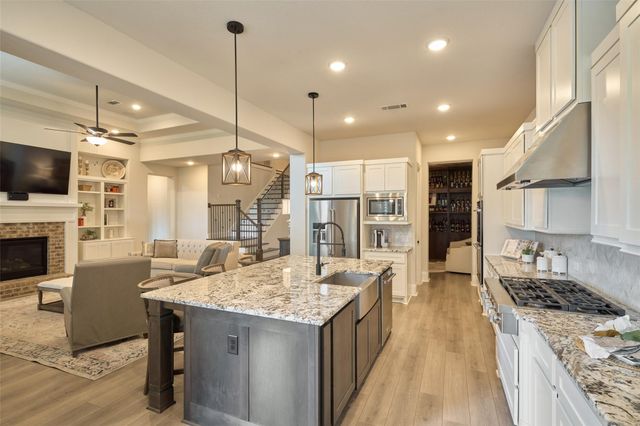 10090 S Goshawk Trail, Conroe, TX 77385