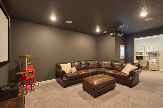 10090 S Goshawk Trail, Conroe, TX 77385