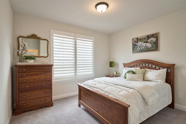 10090 S Goshawk Trail, Conroe, TX 77385
