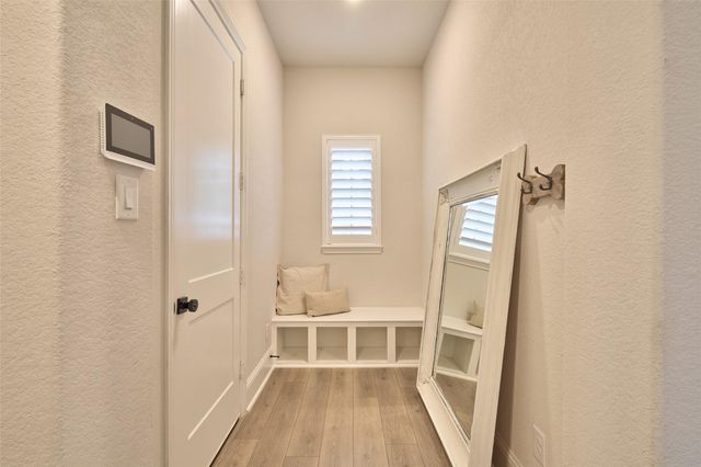 10090 S Goshawk Trail, Conroe, TX 77385