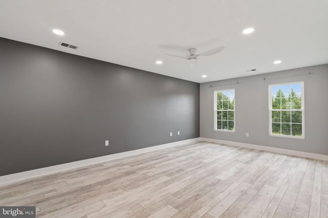6 WESTBURY CT, Bordentown, NJ 08505