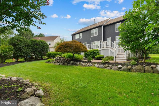 6 WESTBURY CT, Bordentown, NJ 08505