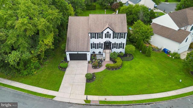 6 WESTBURY CT, Bordentown, NJ 08505