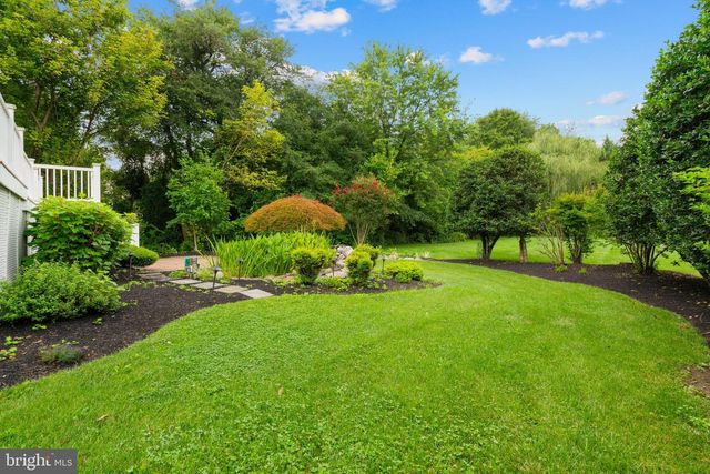 6 WESTBURY CT, Bordentown, NJ 08505