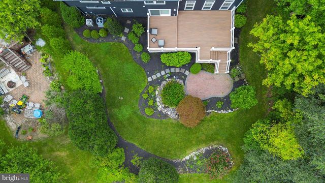 6 WESTBURY CT, Bordentown, NJ 08505