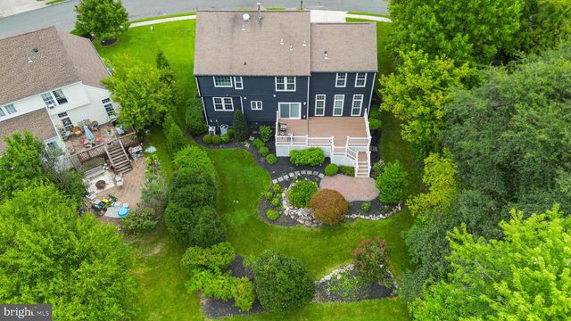 6 WESTBURY CT, Bordentown, NJ 08505