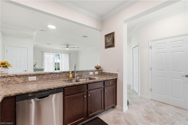 2767 Citrus ST, Naples, FL 34120