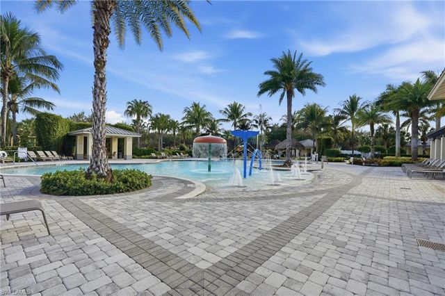 2767 Citrus ST, Naples, FL 34120
