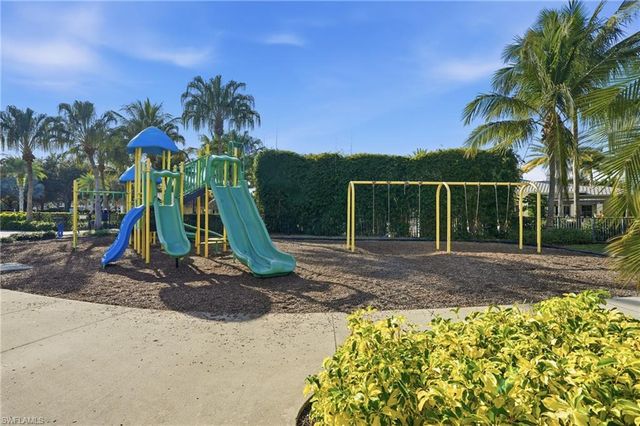 2767 Citrus ST, Naples, FL 34120