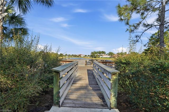 2767 Citrus ST, Naples, FL 34120