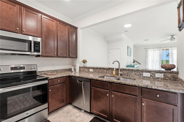 2767 Citrus ST, Naples, FL 34120