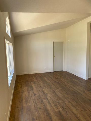 10326 Bar Hill Rd, Penn Valley, CA 95946