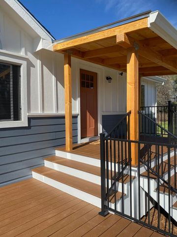 10326 Bar Hill Rd, Penn Valley, CA 95946