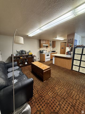 1575 S HIGHWAY 89, Perry, UT 84302