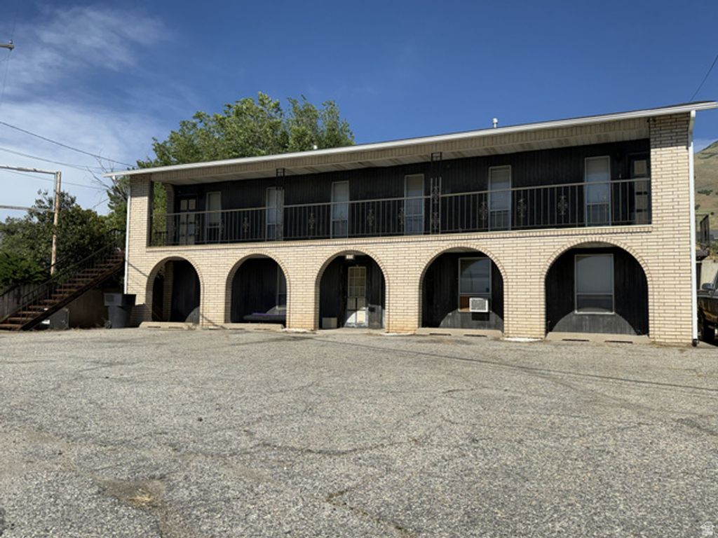 1575 S HIGHWAY 89, Perry, UT 84302