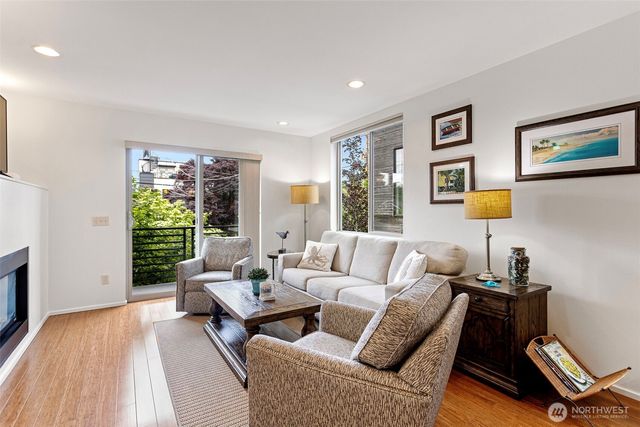 3028 61st Avenue SW, Seattle, WA 98116