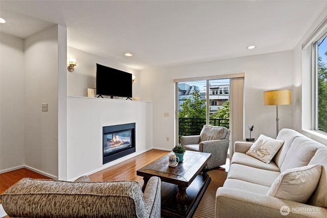 3028 61st Avenue SW, Seattle, WA 98116