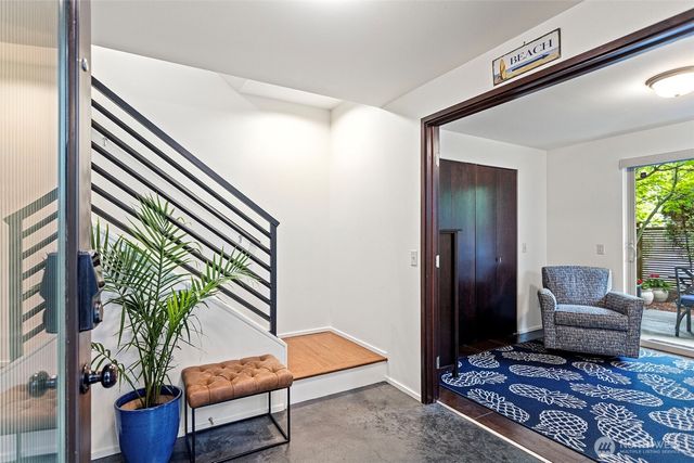 3028 61st Avenue SW, Seattle, WA 98116