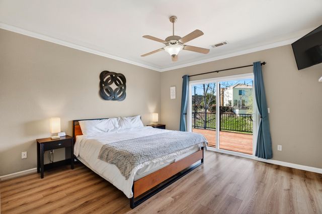 1050 Hillsdale Court, Redding, CA 96003