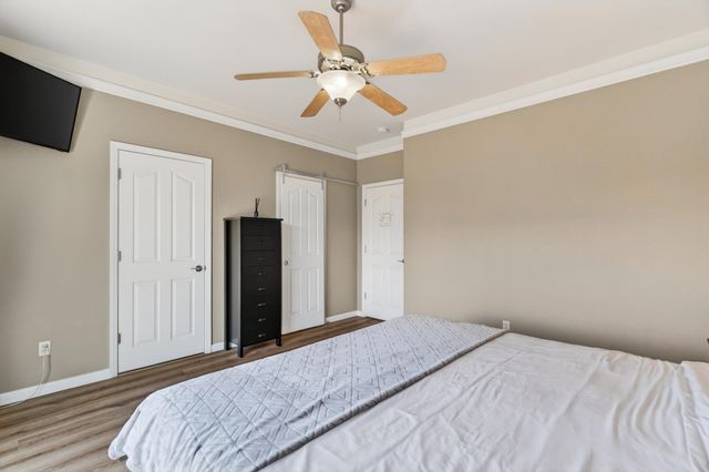 1050 Hillsdale Court, Redding, CA 96003