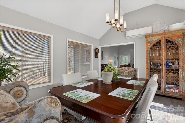 1665 Sherwood Court, Sherrills Ford, NC 28673