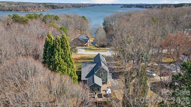 1665 Sherwood Court, Sherrills Ford, NC 28673