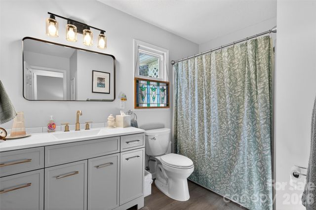 1665 Sherwood Court, Sherrills Ford, NC 28673