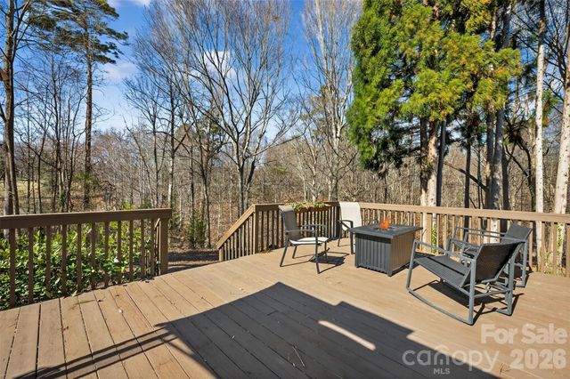 1665 Sherwood Court, Sherrills Ford, NC 28673