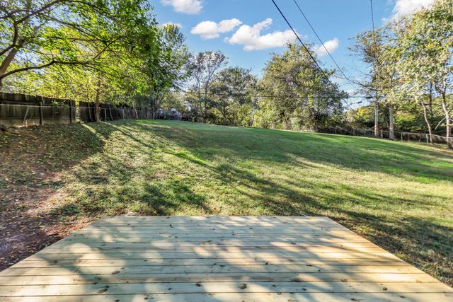 2054 Shelby Dr, Clarksville, TN 37043