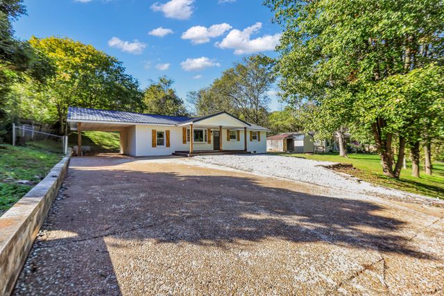 2054 Shelby Dr, Clarksville, TN 37043
