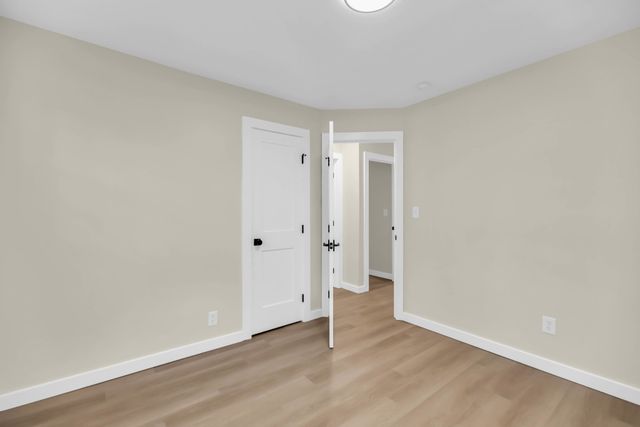 2054 Shelby Dr, Clarksville, TN 37043