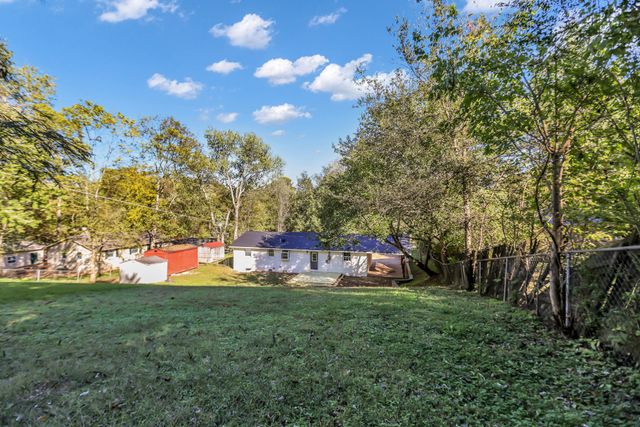 2054 Shelby Dr, Clarksville, TN 37043