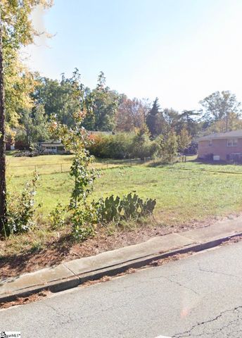 552 Springdale Drive, Clinton, SC 29325