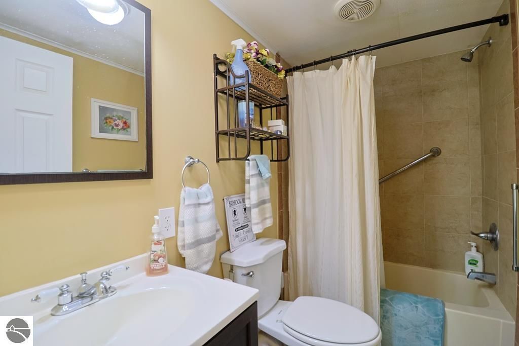 Image 18 of property listing at 1196 Summers Lane, Weidman, MI 48893