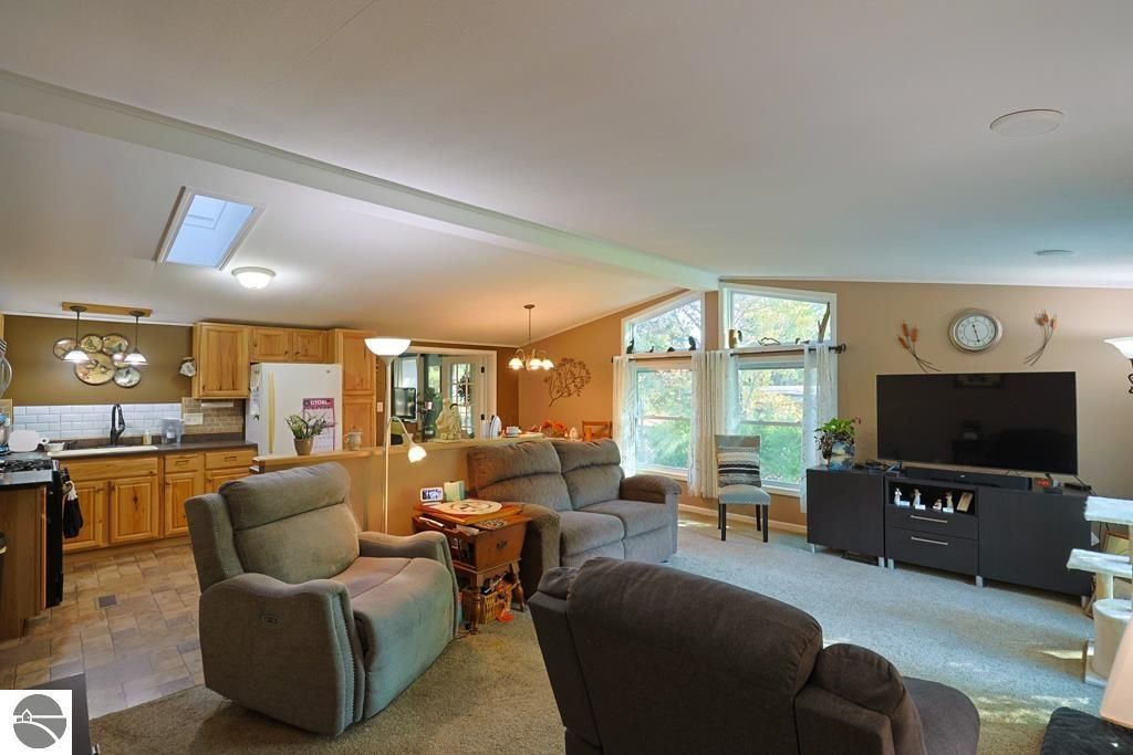 Image 5 of property listing at 1196 Summers Lane, Weidman, MI 48893