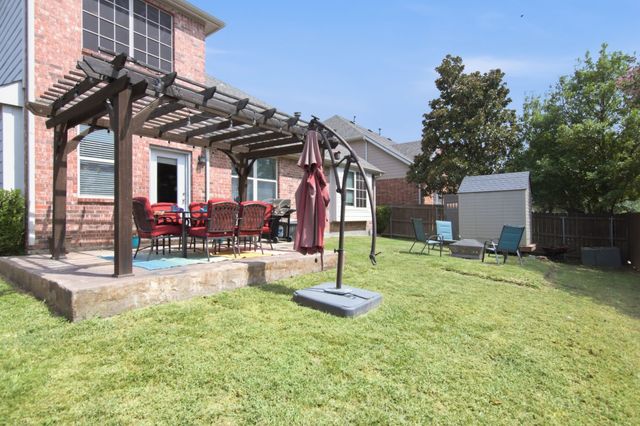 9845 Stripling Drive, Fort Worth, TX 76244