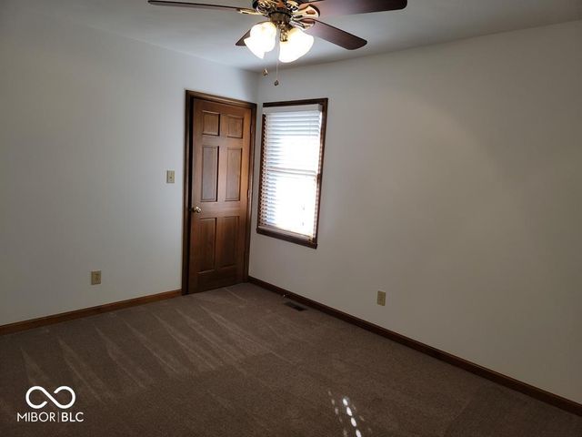 412 Hall Drive, Greenwood, IN 46142