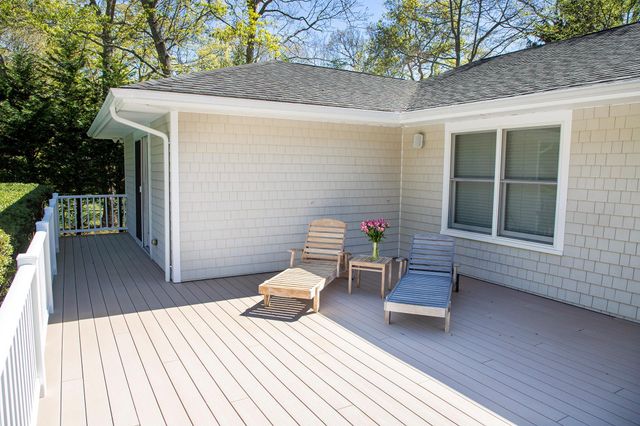 5 Tamarack Lane, East Quogue, NY 11942