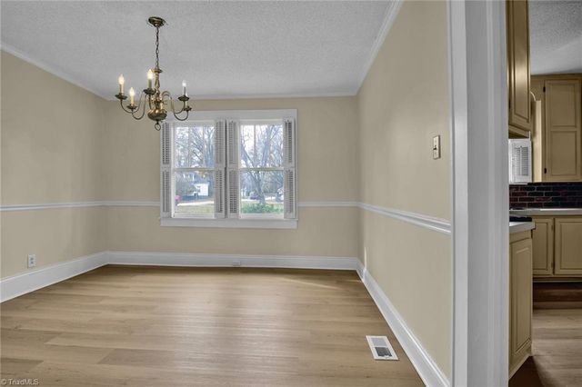 324 S Whitehead Avenue, Spencer, NC 28159