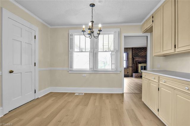 324 S Whitehead Avenue, Spencer, NC 28159