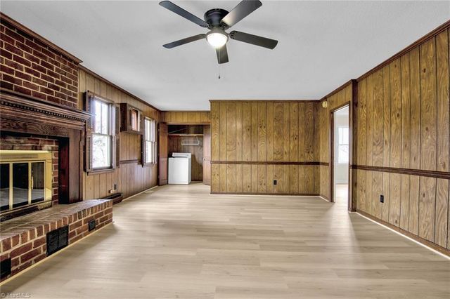 324 S Whitehead Avenue, Spencer, NC 28159