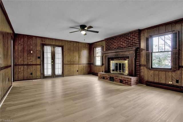 324 S Whitehead Avenue, Spencer, NC 28159