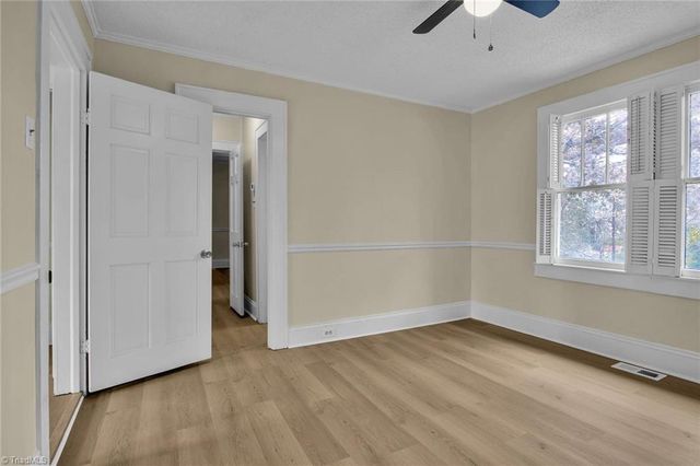 324 S Whitehead Avenue, Spencer, NC 28159