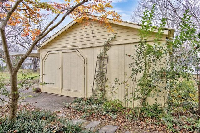 324 S Whitehead Avenue, Spencer, NC 28159